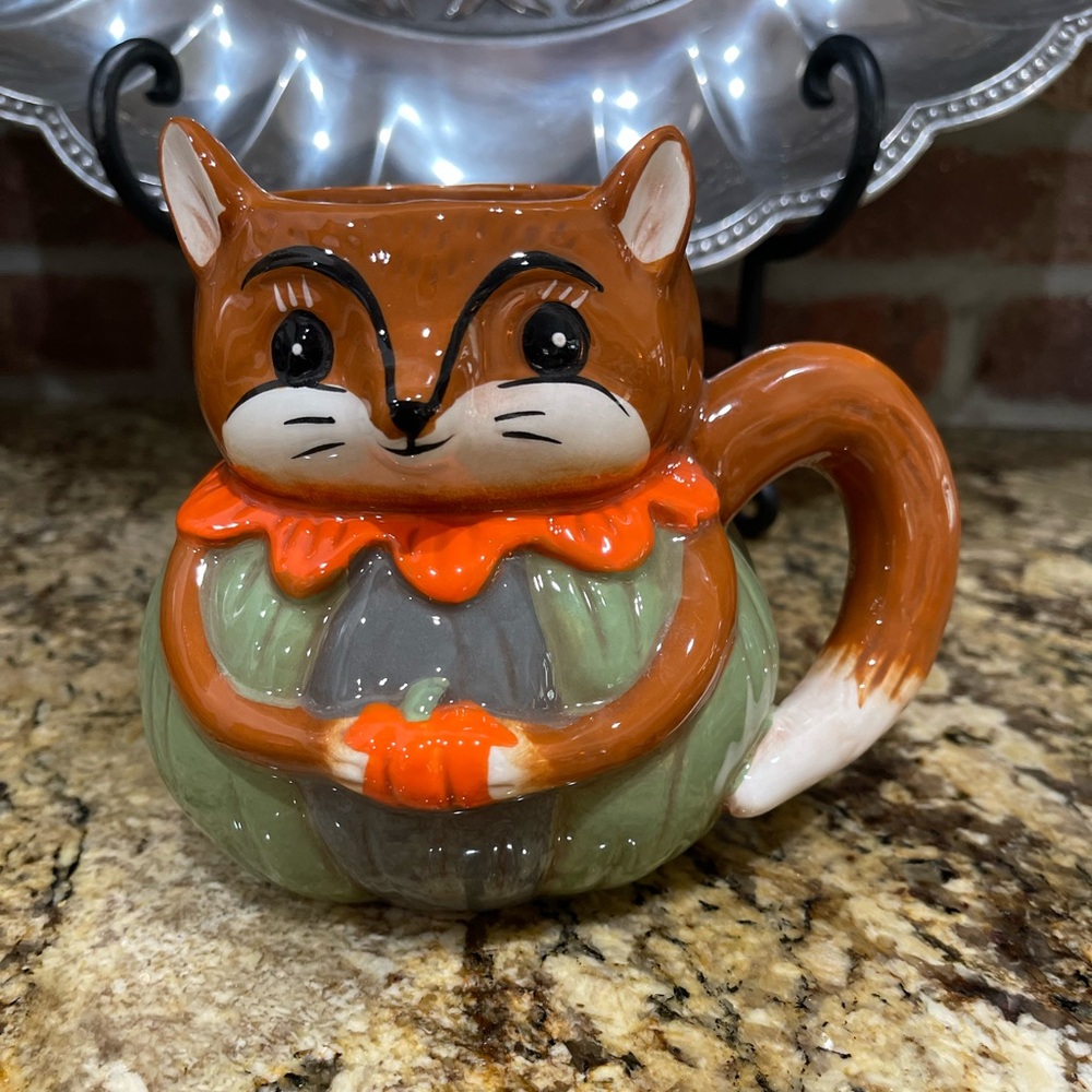 Johanna Parker oversize fox mug - Brand new - exceptional details! Brand new
